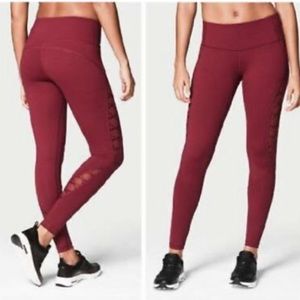 Victoria’s Secret the knockout leggings